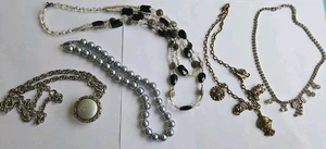 Lot Of 5 Necklaces, Faux Pearls, Silvertone, Beaded, Goldtone & Rhinestone JL - Picture 1 of 10