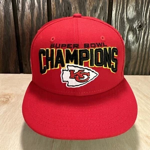 Gorra Kansas City Chiefs Campeones del Super Bowl LIV New Era 59Fifty 7 1/4 Gorra Roja - Imagen 1 de 11