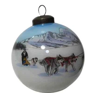 Adorno de bola de vidrio pintado al revés interior pintado a mano equipo de perros trineo de Alaska - Imagen 1 de 7