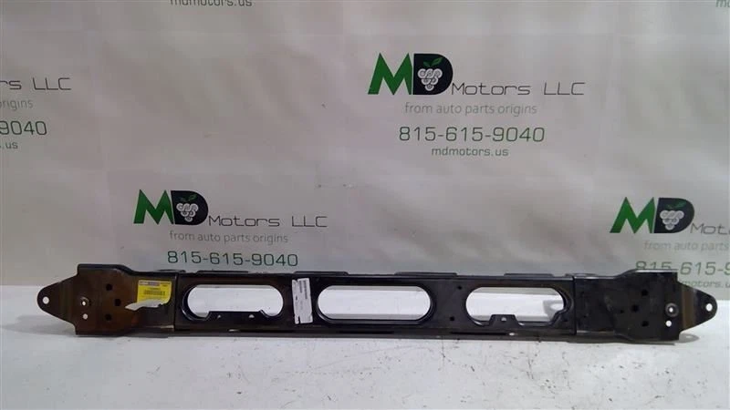 Dodge Ram 1500 2002-2005 soporte radiador travesaño inferior 68237685aa 33306432 Foto 1 de 4