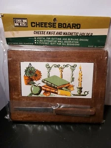Juego de tabla de queso de madera vintage años 70 bandeja para servir con cuchillo magnético nuevo - Imagen 1 de 12