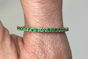 Banda Esmeralda Estrecha Apilable Corte Redondo 0,60 ctw Oro 14k - Imagen 1 de 6