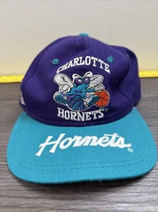 Cappello Berretto Charlotte Hornets Sports Specialties Orlo Scritta Snapback Vintage - Foto 1 di 9