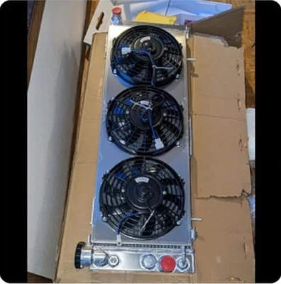 Jeep Cherokee XJ/Comanche 2.5 4.0, L4 V6 (3 Row Radiator Fan Shroud) - Image 1 of 4