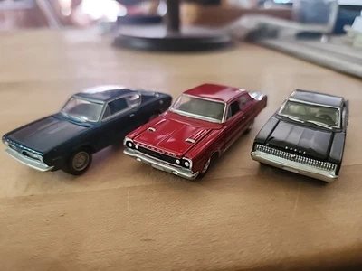 Johnny Lighting 1:64 Lot Of 3 Mopar Dodge Plymouth - Image 1 of 4