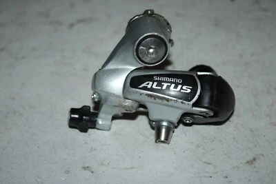 Shimano Altus Road Bike Rear Derailleur RD-M310 For Parts Silver Fast US Ship - Image 1 of 4