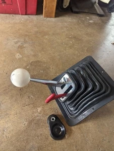HURST 4 SPEED SUPER SHIFTER WITH Reverse Lockout Muncie - Picture 1 of 10
