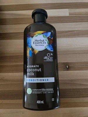 Herbal Essences Bio:Renew Hydrate Coconut Milk Conditioner 400ml Discontinued  - Image 1 of 3