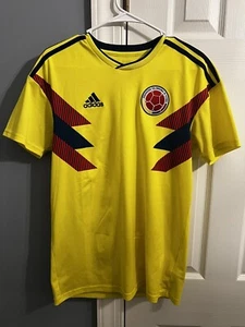 2018 Men's Adidas Colombia Soccer Home Jersey NWT Size Medium - Picture 1 of 6