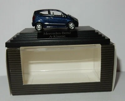 Micro Herpa Ho 1/87 Mercedes-Benz Blu Scuro IN Metallo IN Box - Immagine 1 di 4