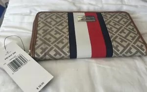 Tommy Hilfiger Women's Zip Around Wallet/ Please Read Details And Look At Pics - Picture 1 of 7