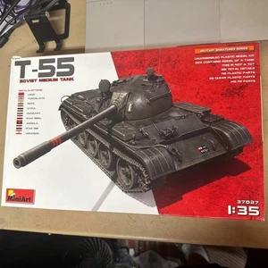 MiniArt 37027 1/35 Scale T-55 Soviet Medium Tank - Picture 1 of 7