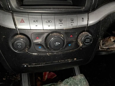 Control de clima AC montado en el tablero delantero se adapta a 18-20 JOURNEY 422677 Foto 1 de 4