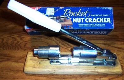 Vintage Reed’s 816 Rocket Nut Cracker 9" Manual Nut Cracker Wooden Base USA - Image 1 of 2