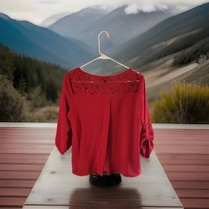 By & By Womens Size Large Top 3/4 Sleeve Red Split Back With Lace Over Shoulders - Picture 1 of 7