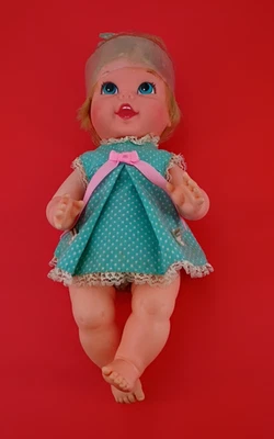Muñeca bebé niña pequeña charladora Mattel 1962 vintage / no habla Foto 1 de 4