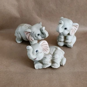Set 3 Vintage Homco Baby Elephant Figurines Trunks Up #1400 Porcelain W/Stickers - Picture 1 of 22