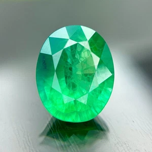 HUGE 16.85 CT PERFECT EMERALD CHATHUM CORUNDUM OVAL GEMSTONE - Picture 1 of 3