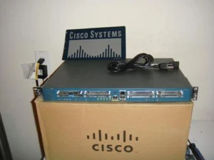 Router con cable Cisco 1760 1 puerto 10/100 (CISCO1760) - Imagen 1 de 1