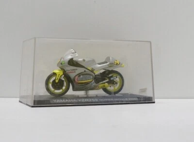 Yamaha YZR250 Oliver Jacque 2000 1:24, Altaya - Immagine 1 di 2