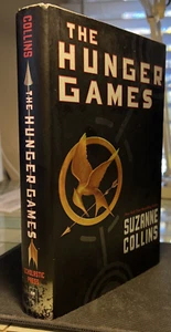 Suzanne Collins - The Hunger Games - 1st Ed. Stated 10 9 8 7 6 5 4 3 2 1 - Picture 1 of 16