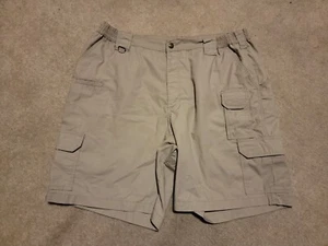 Mens 5.11 Tactical Series 511 Beige Military Cargo Shorts Size 42 Style 73287 - Picture 1 of 18
