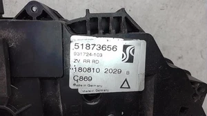 Cerradura trasera derecha FIAT PUNTO EVO 3 52061792 - Imagen 1 de 8