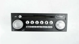 Autorradio MITSUBISHI COLT 6 PHASE 1 8701A150HA - Imagen 1 de 7