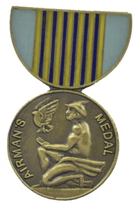 PIN SOMBRERO MEDALLA AIRMANS - Imagen 1 de 1