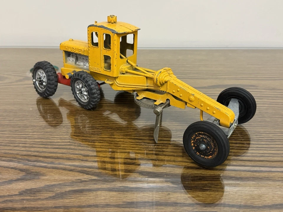 Vintage Hubley Steerable Yellow & Red Diesel Road Grader 503 1958 Die Cast - Image 1 of 4