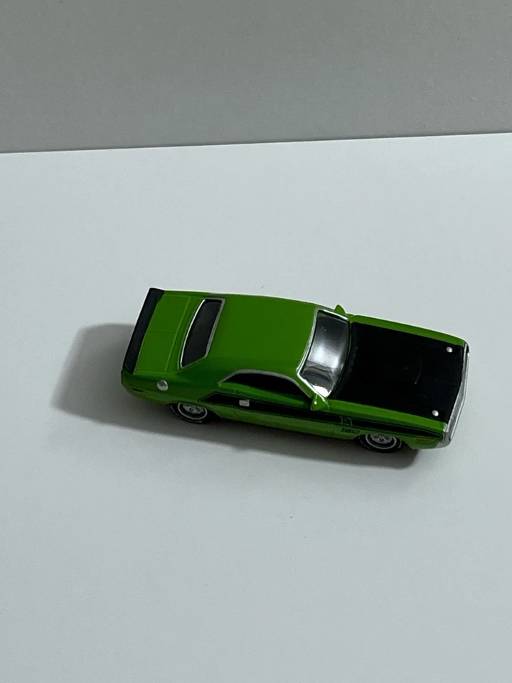 Coche suelto Johnny Lightning 1971 verde PLYMOUTH Road Runner Foto 1 de 3