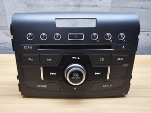 2012-14 HONDA CR-V AM/FM CD PLAYER - 6 SPEAKER RECEIVER - 39100-T0A-A113-M1 - Picture 1 of 4