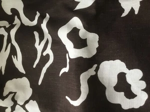 DESIGNERS LINEN FABRIC 7.4 YARDS BY 54"W BY VICTORIA HAGAN PRINTED IN ITALY - Picture 1 of 5