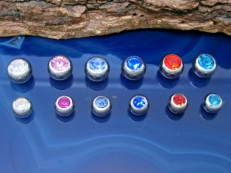 Piercing Kugeln Edelstahl silber 60 Stück Ø 4 5 mm Gewinde 1,6 mm Strass Ersatz - Bild 1 von 1