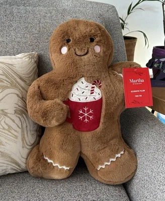 ¡Nuevo! Martha Stewart Pan de Jengibre Hombre Niño Peluche 17" Almohada Caliente Choco Taza Navidad Foto 1 de 4
