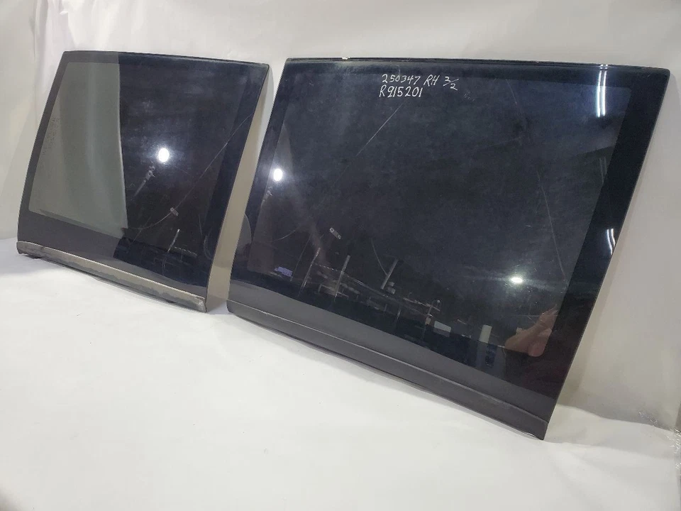 Chevrolet Camaro 1982 1983 OEM par de techos en techo de vidrio Foto 1 de 4