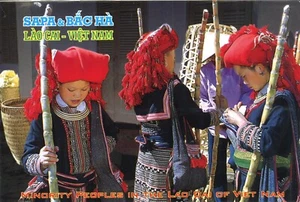 Postal de Sapa & Bac Ha Lao Cai Vietnam Red Dzao mujeres y niños en el mercado de Sapa - Imagen 1 de 2
