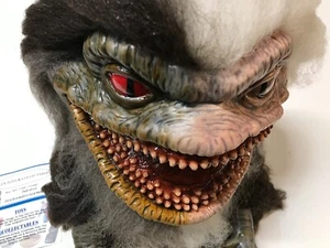 CRITTERS MOVIE PROP REPLICA RARE CUSTOM COLOR PUPPET LARGE RAGING ZOMBIE STUDIOS - Picture 1 of 12