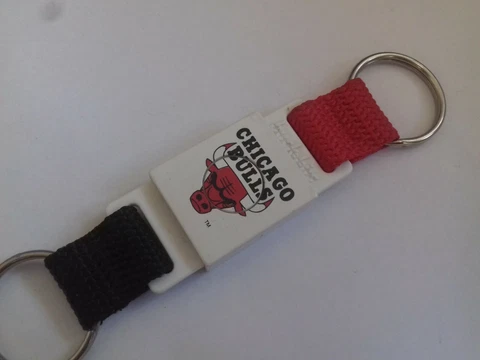 Vintage NBA Keychain/ Chicago Bulls buck clip/ NBA Belt key clip from 90's Cover