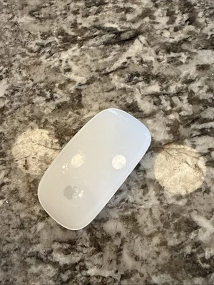 Apple Magic A1657 (MLA02ZM/A) Wireless Mouse - Image 1 of 2