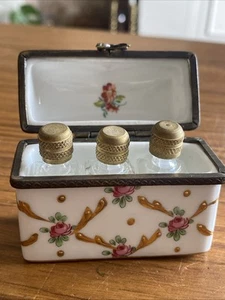 Miniature Porcelain 3 X Scent Bottle Casket Vintage-5cm Tall X 6cm Wide X 3cm - Picture 1 of 7