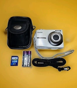 Kodak Easyshare C613 6.2 MP Digital Camera/3xOptical Zoom/(Silver) Excellent Con - Picture 1 of 24