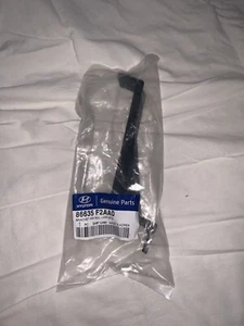 NEW Hyundai Elantra Bracket OEM #86635 F2AA0 - Picture 1 of 1
