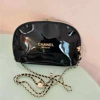 Chanel BEAUTE Negro Charol Copo de Nieve Bolso de Cosméticos Bolsa de Maquillaje Nuevo Foto 1 de 4