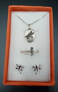 Nuovo argento massiccio libellula ciondolo collana anello orecchino set anello misura 8 - Foto 1 di 6