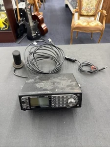 Uniden 9000 Channel Scanner Model BCT15X - Zdjęcie 1 z 17