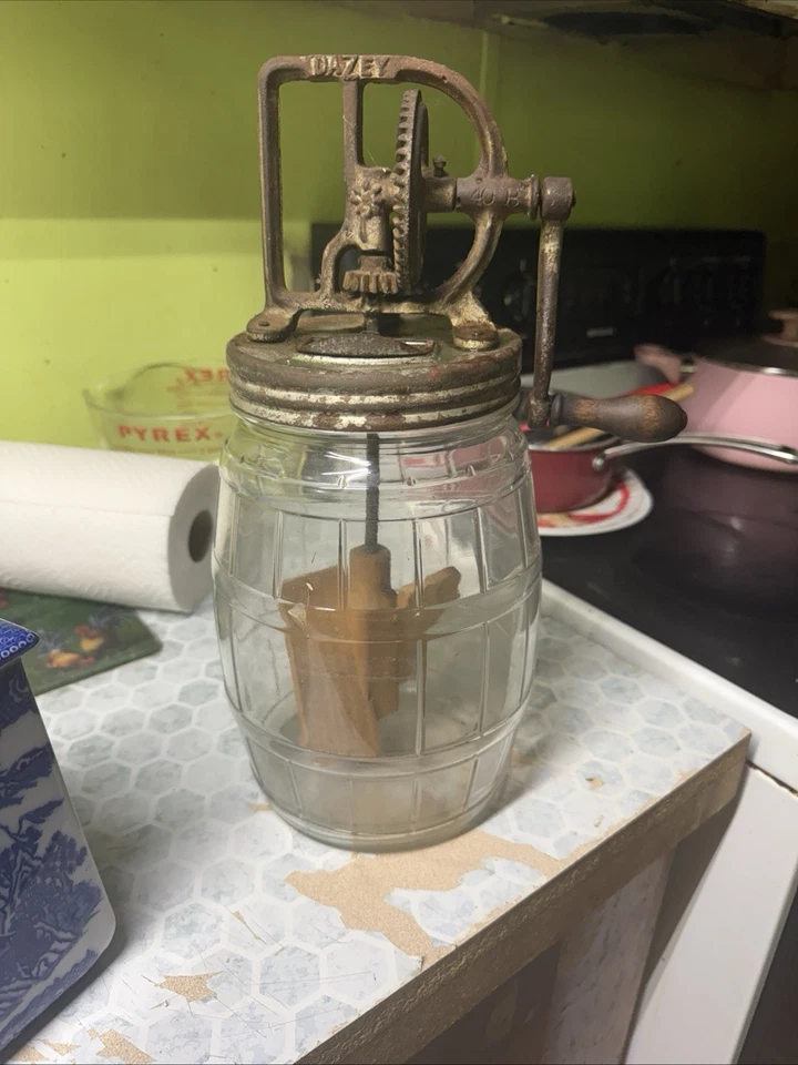 Batidora de mantequilla Daizy antigua 40 Foto 1 de 2