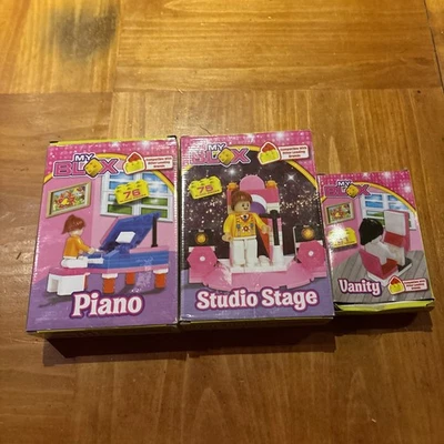 New My Blox Building Blocks 75pc  Studio Stage & 76 pc Piano 21 Pc Vanity Lot - Image 1 of 4