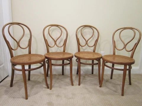 4 VINTAGE THONET  CHAIRS Cover
