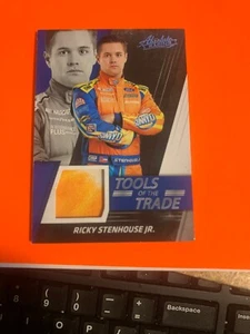 2017 PANINI ASSOLUTO RICKY STENHOUSE JR STRUMENTI DEL MESTIERE 2 COLORI MATERIALE - Foto 1 di 1